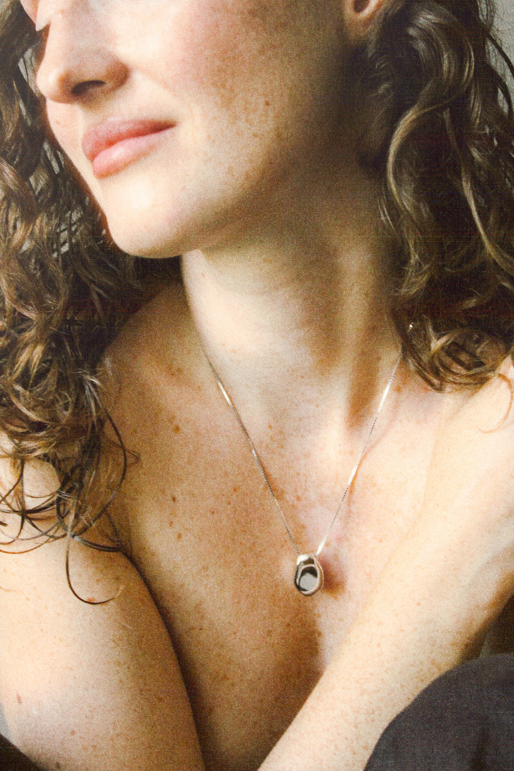 The (un)locket