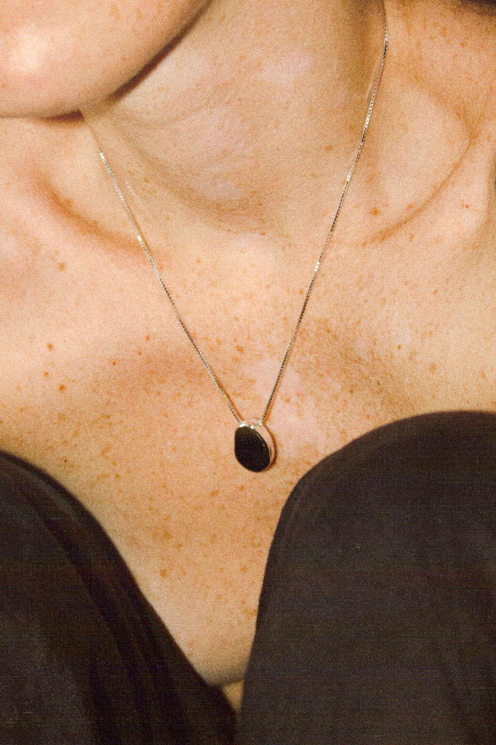 The (un)locket