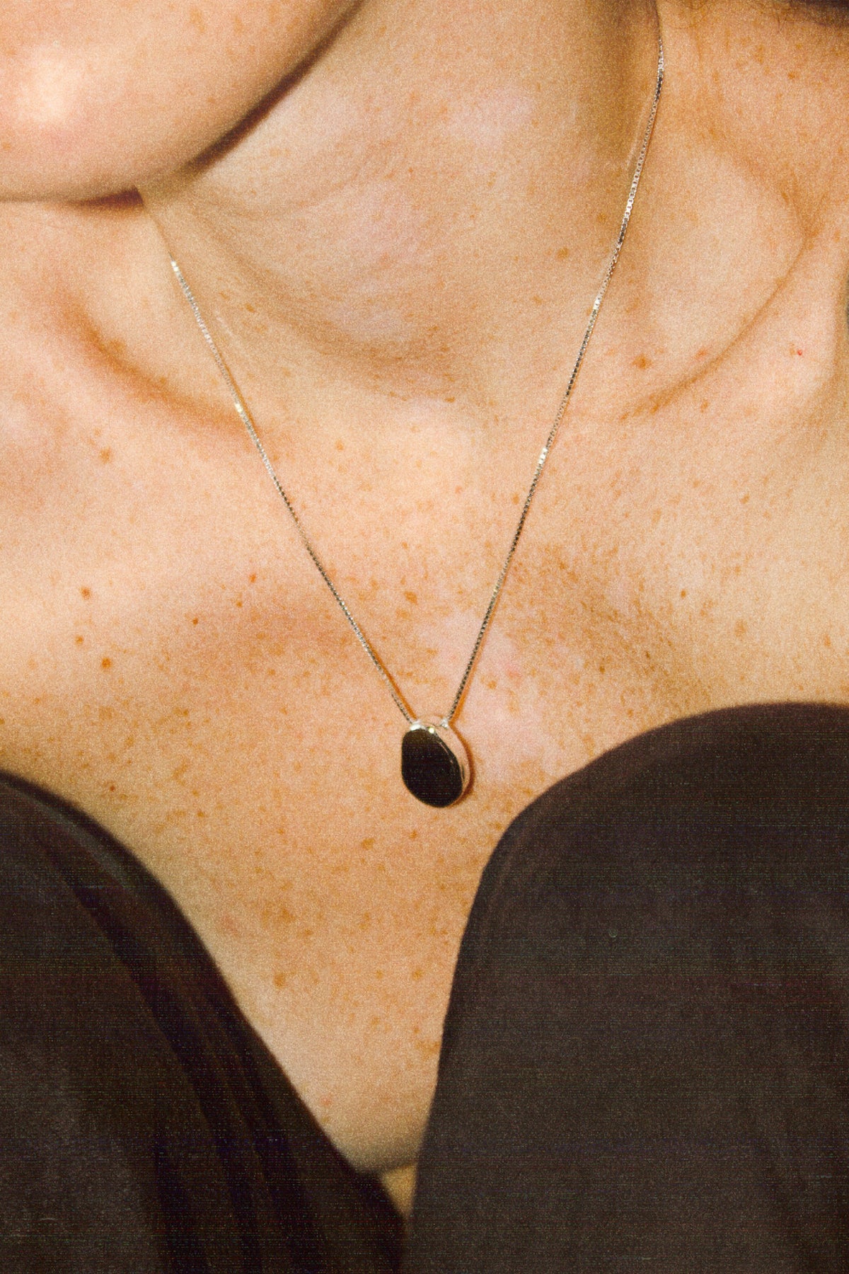 The (un)locket